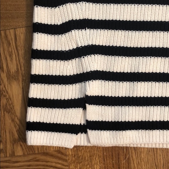 Ann Taylor loft sleeveless knit top - NWT - small - Picture 3 of 4